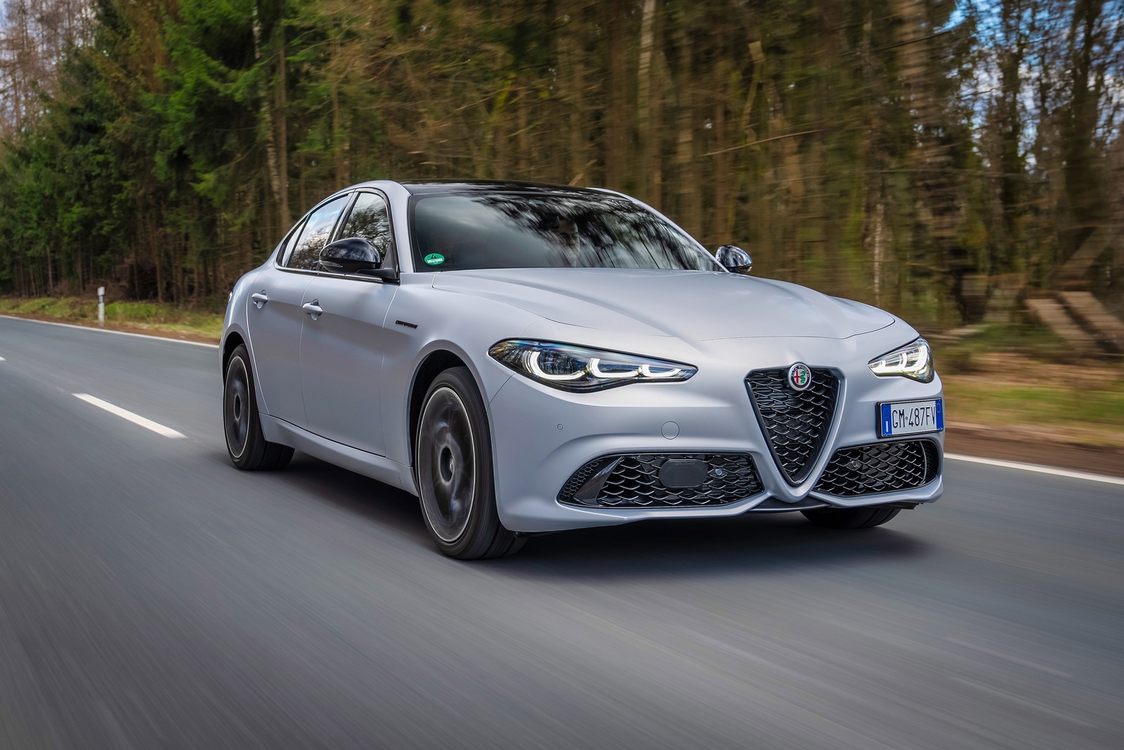 Фото Alfa Romeo Giulia первое поколение рестайлинг Седан