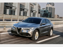 Фотография Alfa Romeo Stelvio Внедорожник