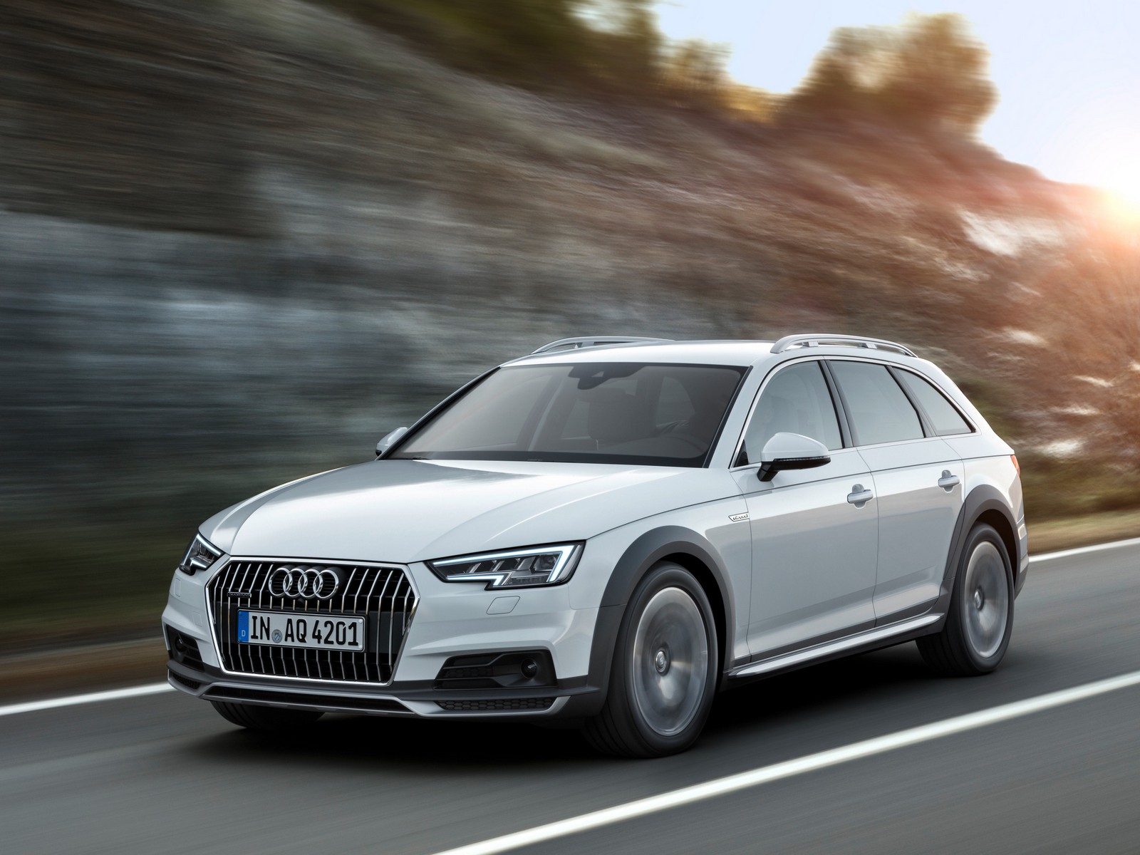 Фото Audi A4 B9 allroad quattro