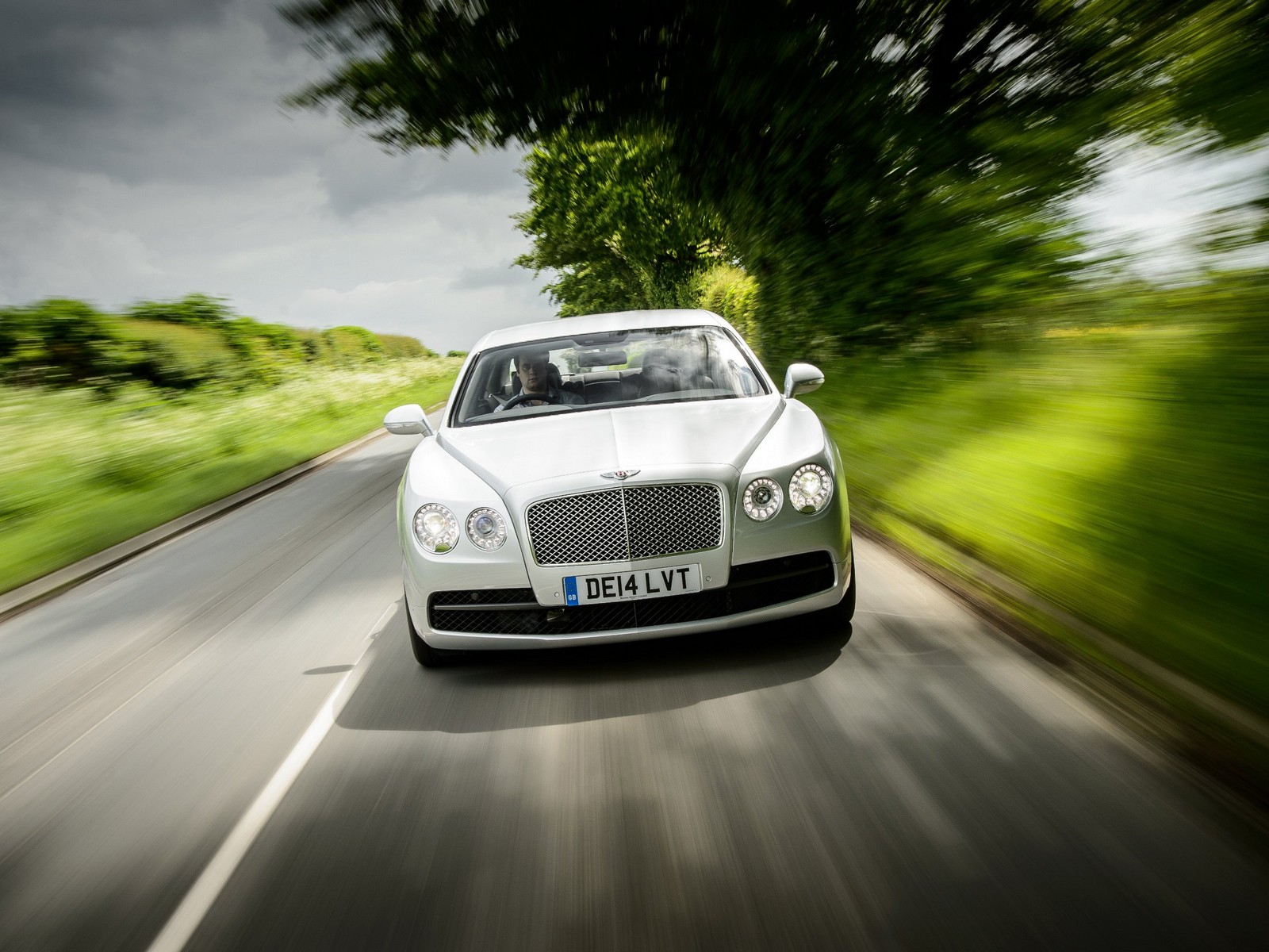 Фото Bentley Continental Flying Spur четвертое поколение Flying Spur V8