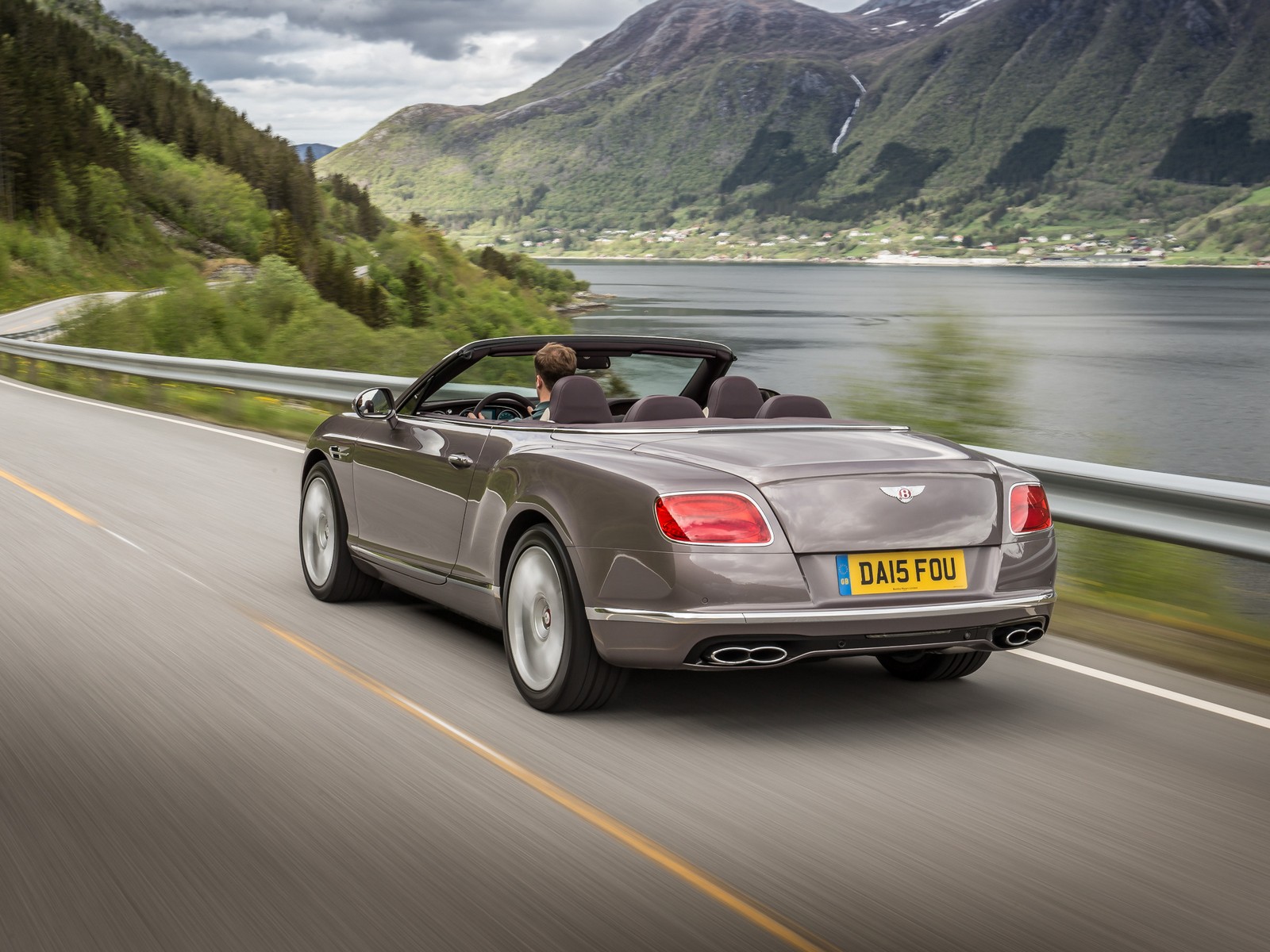 Фото Bentley Continental GTC второе поколение рестайлинг V8