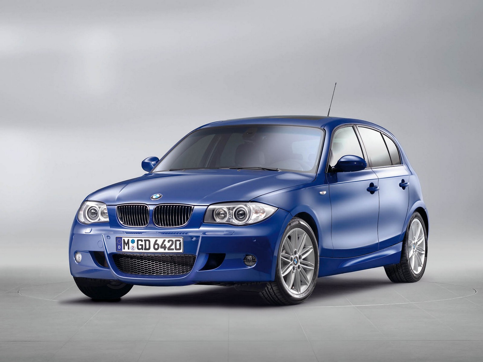 Фото BMW 1 серия E81/E82/E87/E88 хэтчбек 5-дв.