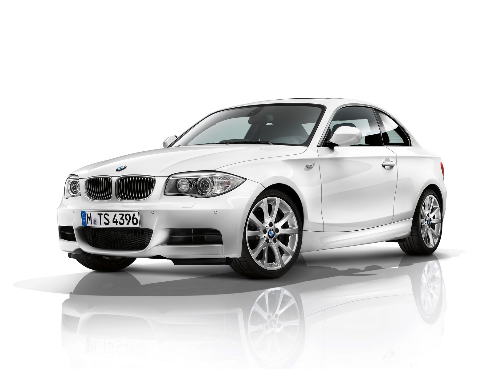 Фото BMW 1 серия E81/E82/E87/E88 рестайлинг купе