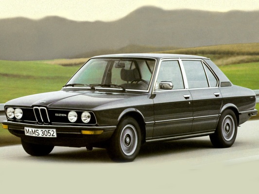 Фото BMW 5 серия E12 рестайлинг седан