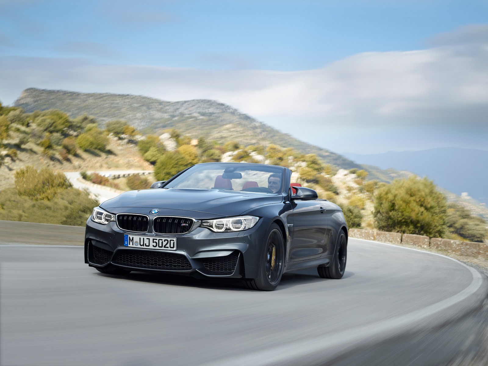 Фото BMW M4 CSL F82/F83 M4 купе-кабриолет