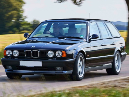 Фото BMW M5 E34 универсал