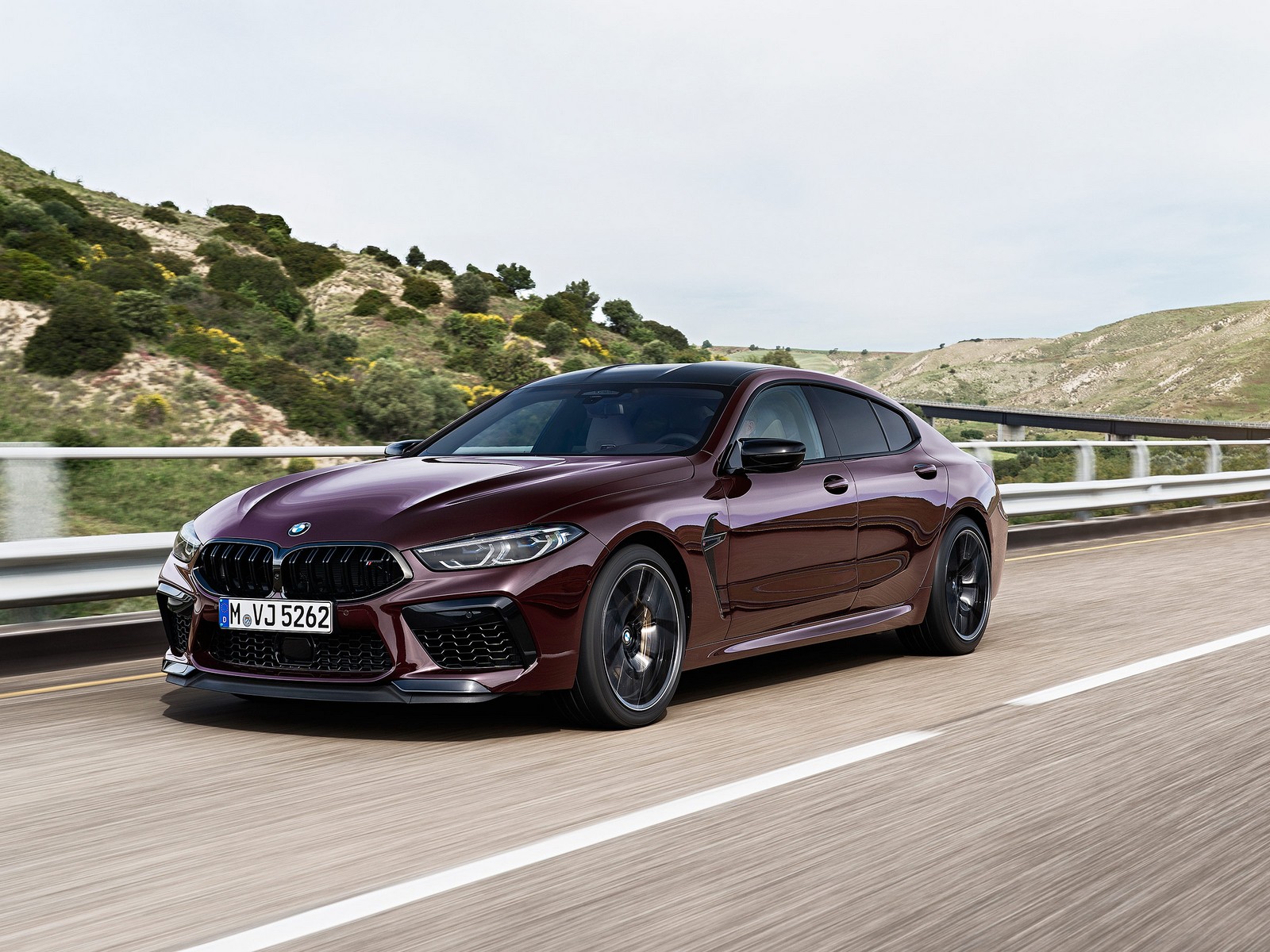 Фото BMW M8 Гран Купе F91/F92/F83 Седан