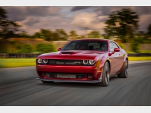 Фотография Dodge Challenger SRT купе Купе