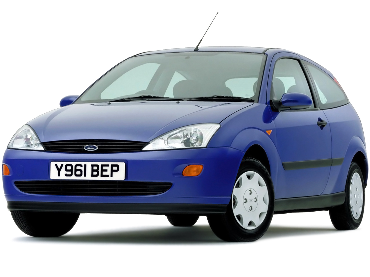 Фото Ford Focus первое поколение хэтчбек 3-дв.