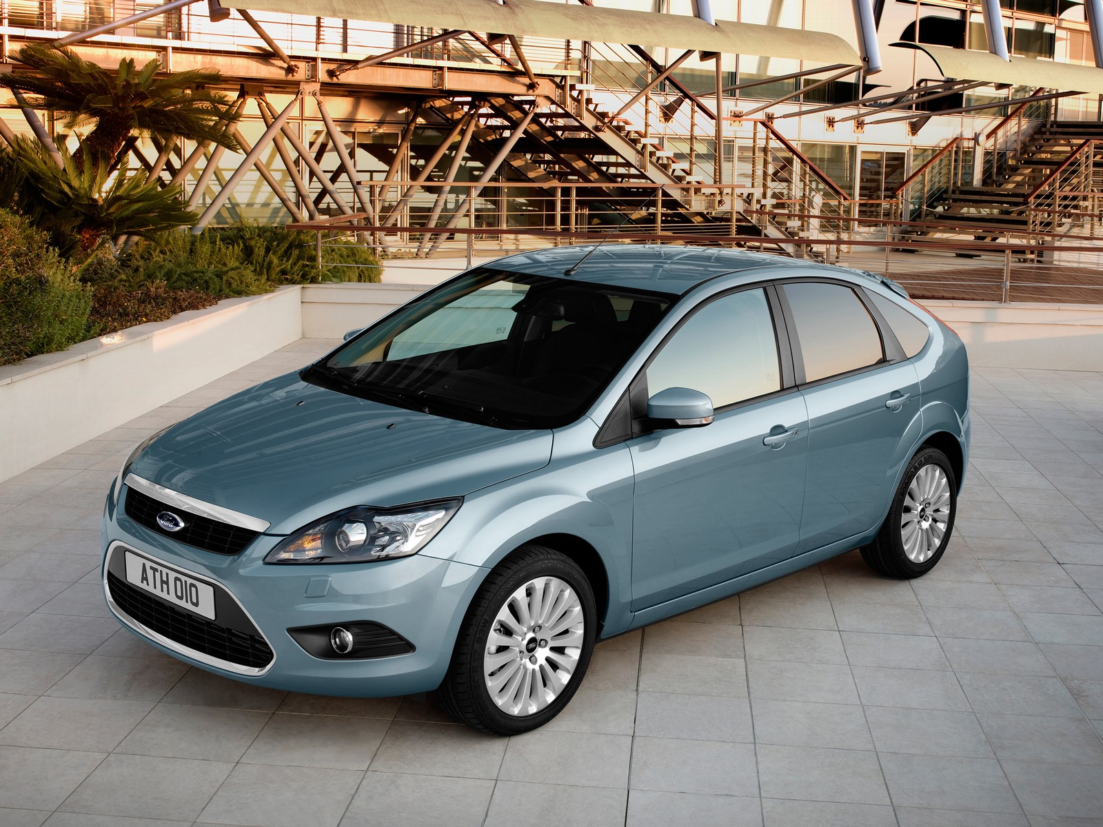 Фото Ford Focus второе поколение рестайлинг хэтчбек 5-дв.