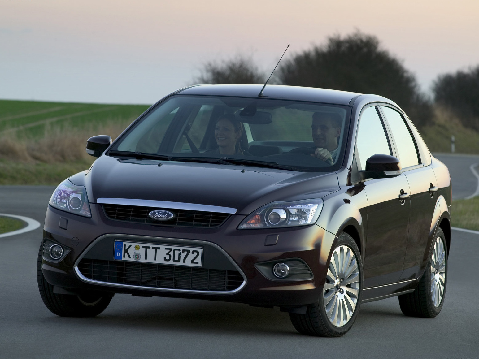 Фото Ford Focus второе поколение рестайлинг седан