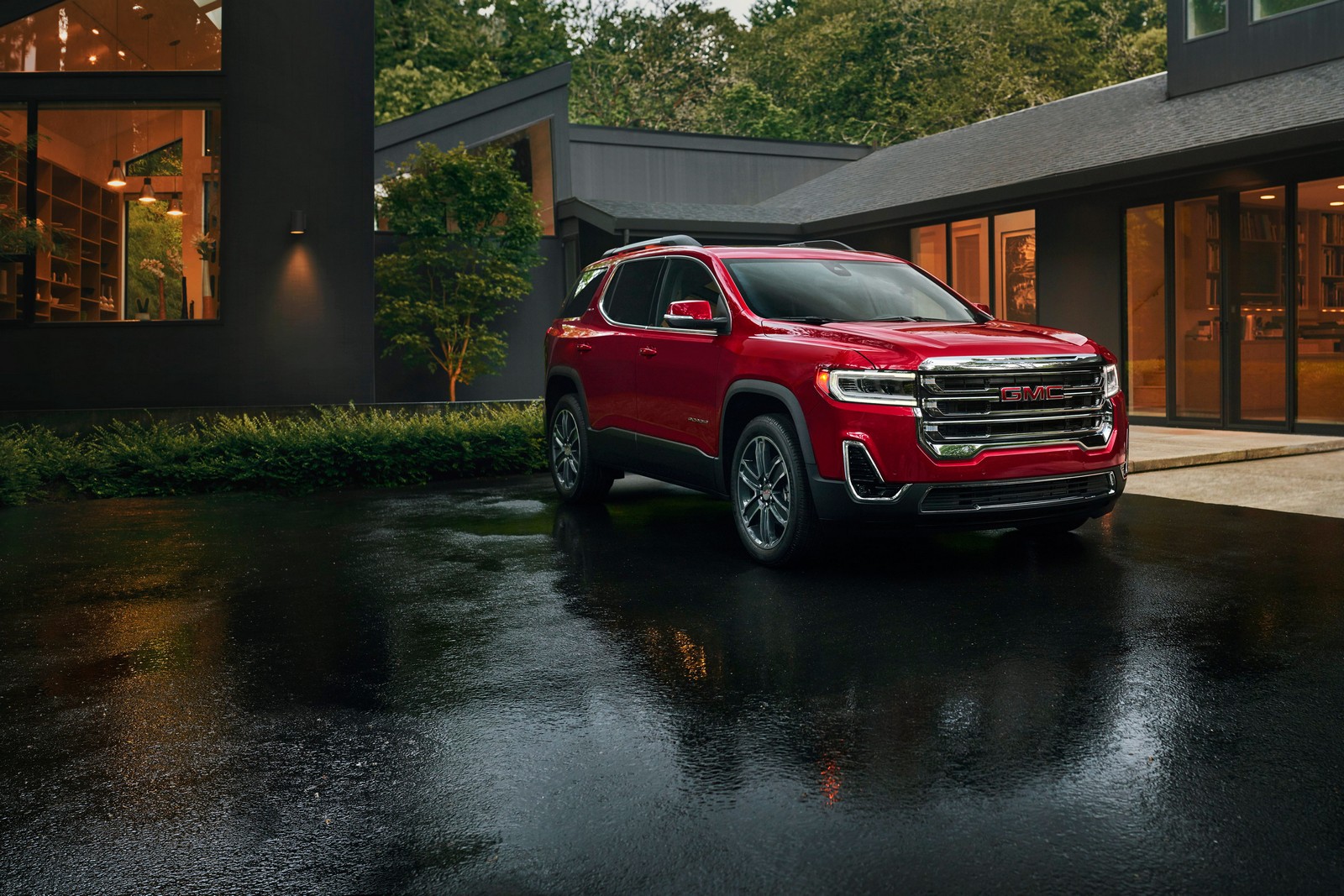 Фото GMC Acadia второе поколение рестайлинг Внедорожник