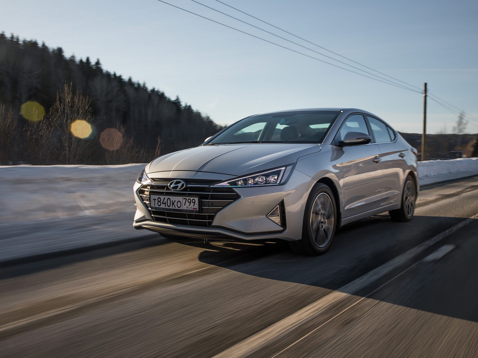 Фото Hyundai Elantra шестое поколение рестайлинг седан