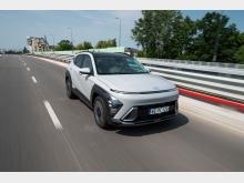 Фотография Hyundai Kona Внедорожник