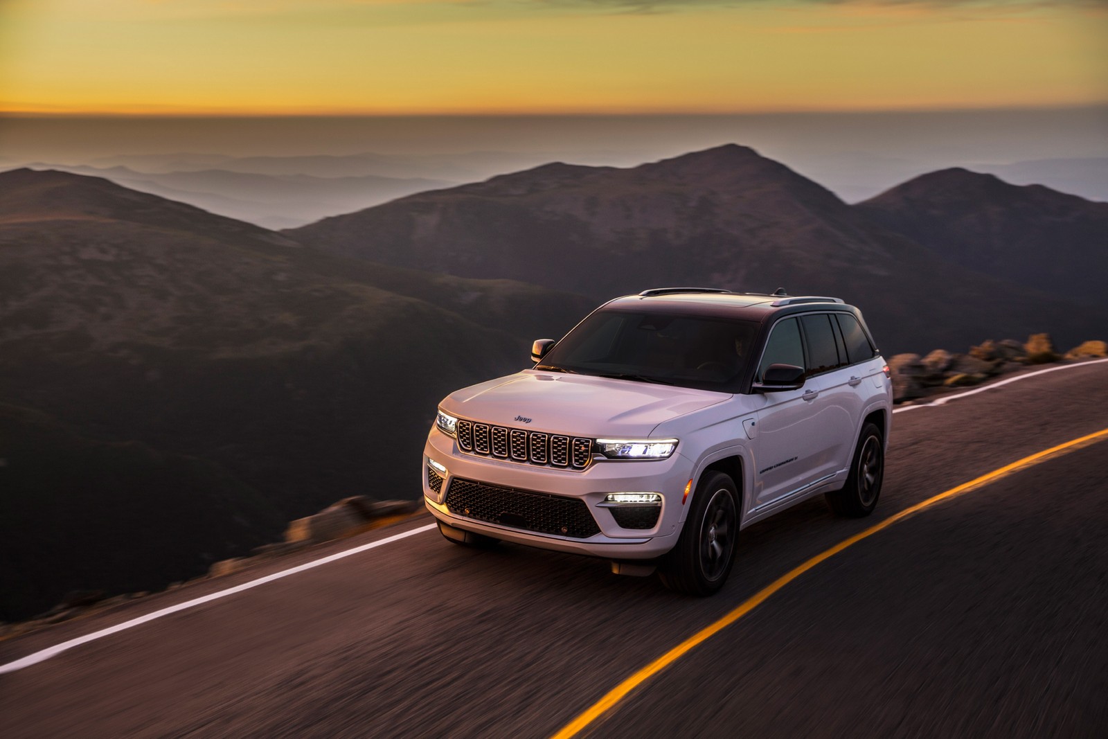 Фото Jeep Grand Cherokee WL Внедорожник