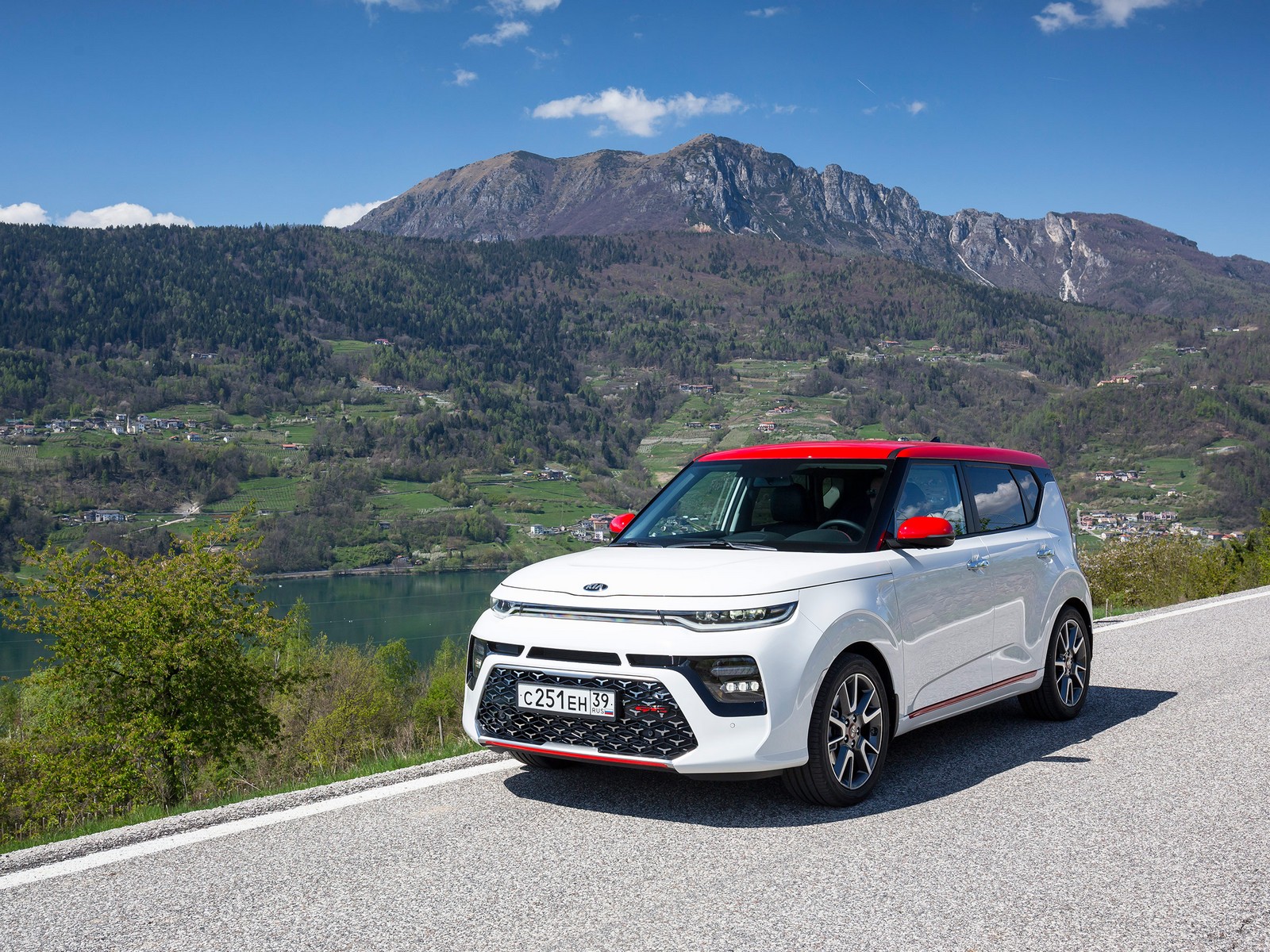 Фото KIA Soul третье поколение Хэтчбек