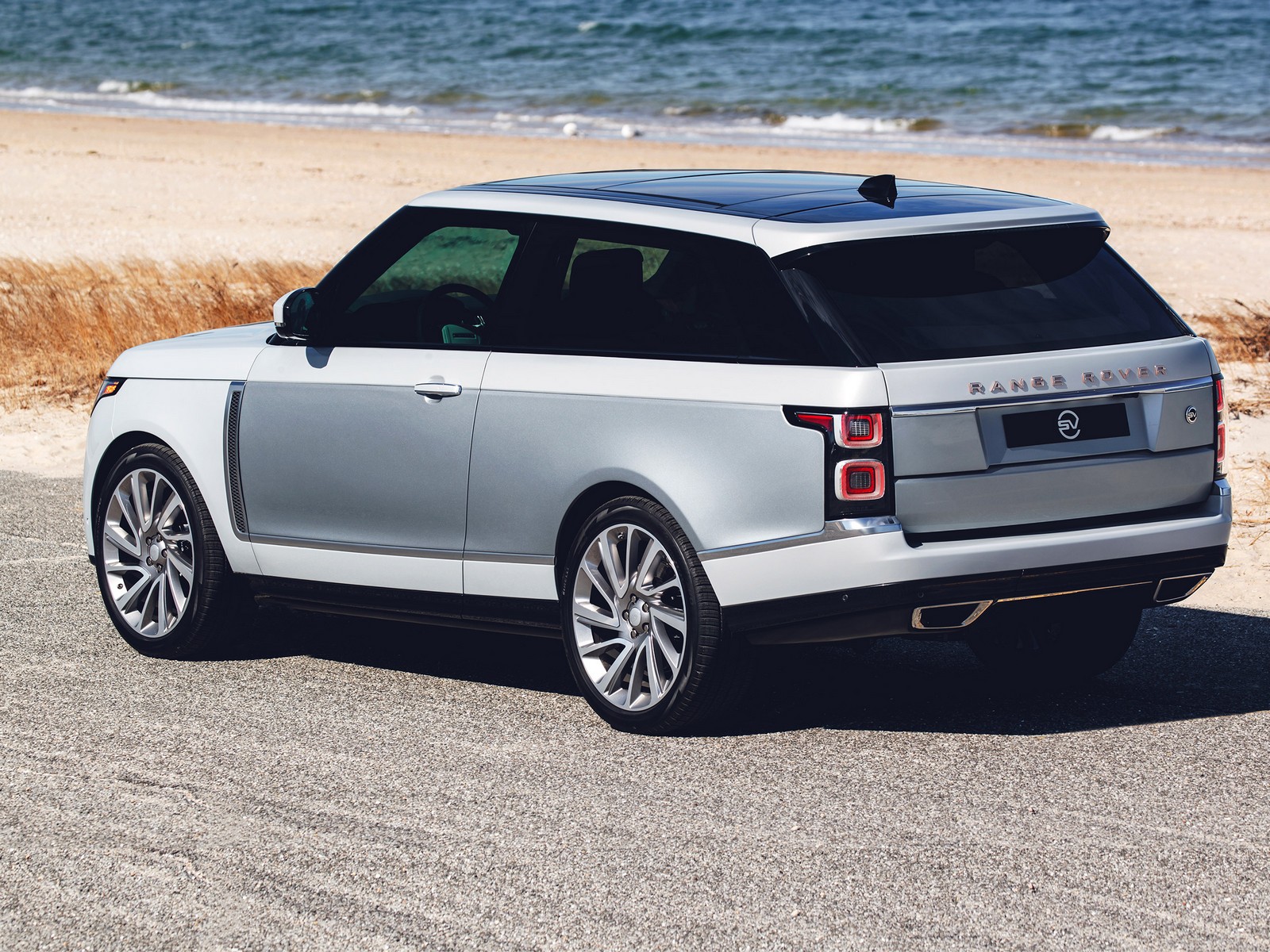 Фото Land Rover Range Rover четвертое поколение рестайлинг SV Coupe