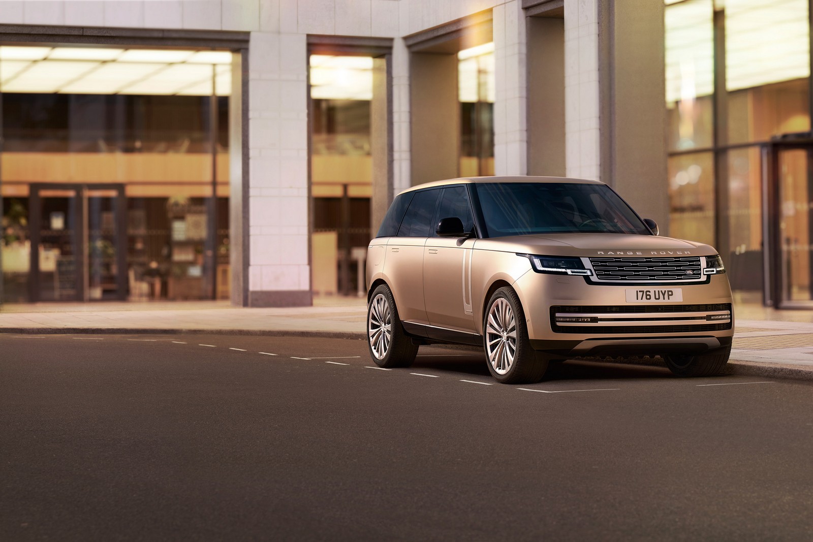 Фото Land Rover Range Rover пятое поколение Внедорожник