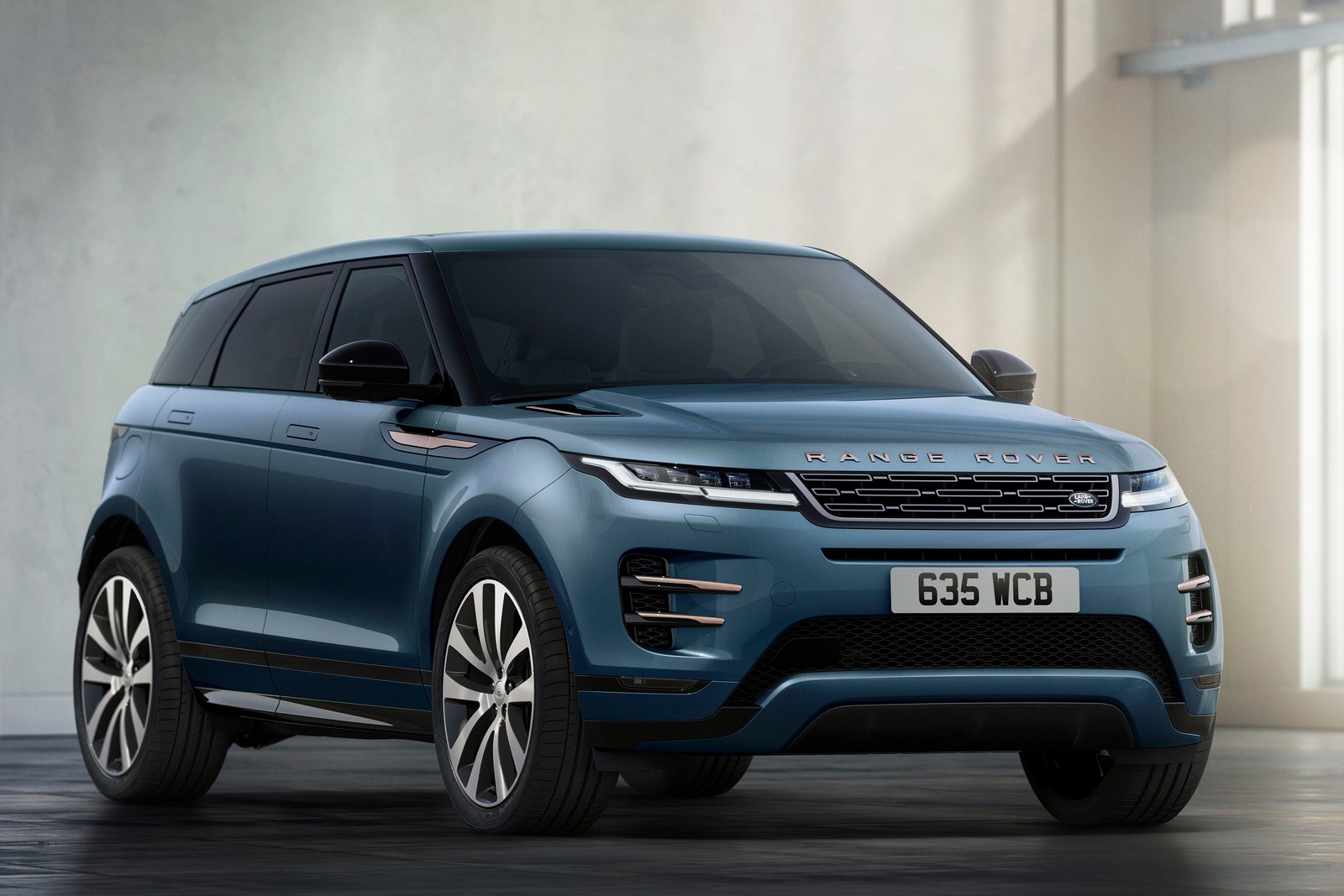 Фото Land Rover Range Rover Evoque второе поколение рестайлинг 5-дв.
