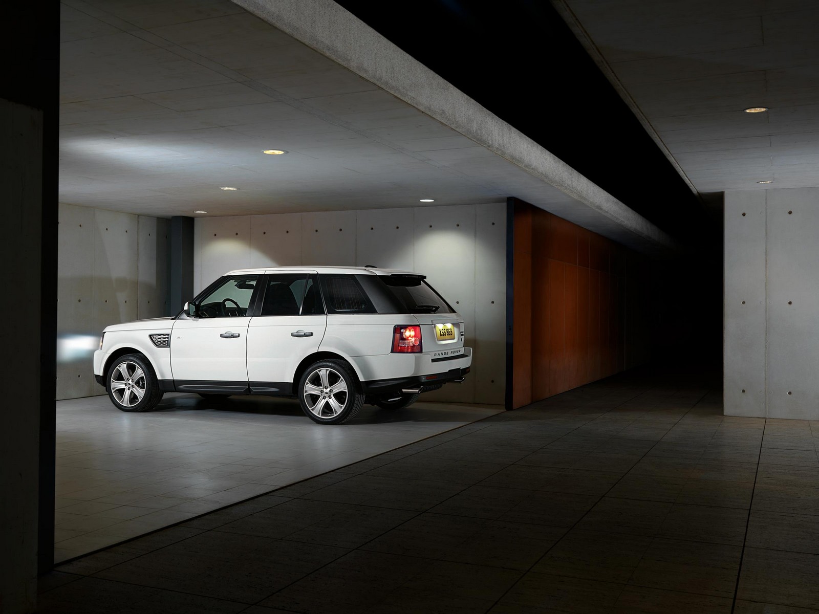 Фото Land Rover Range Rover Sport первое поколение рестайлинг Внедорожник