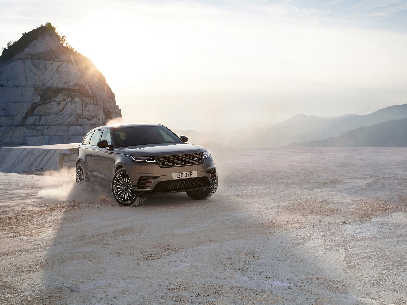 Фото Land Rover Range Rover Velar первое поколение Внедорожник