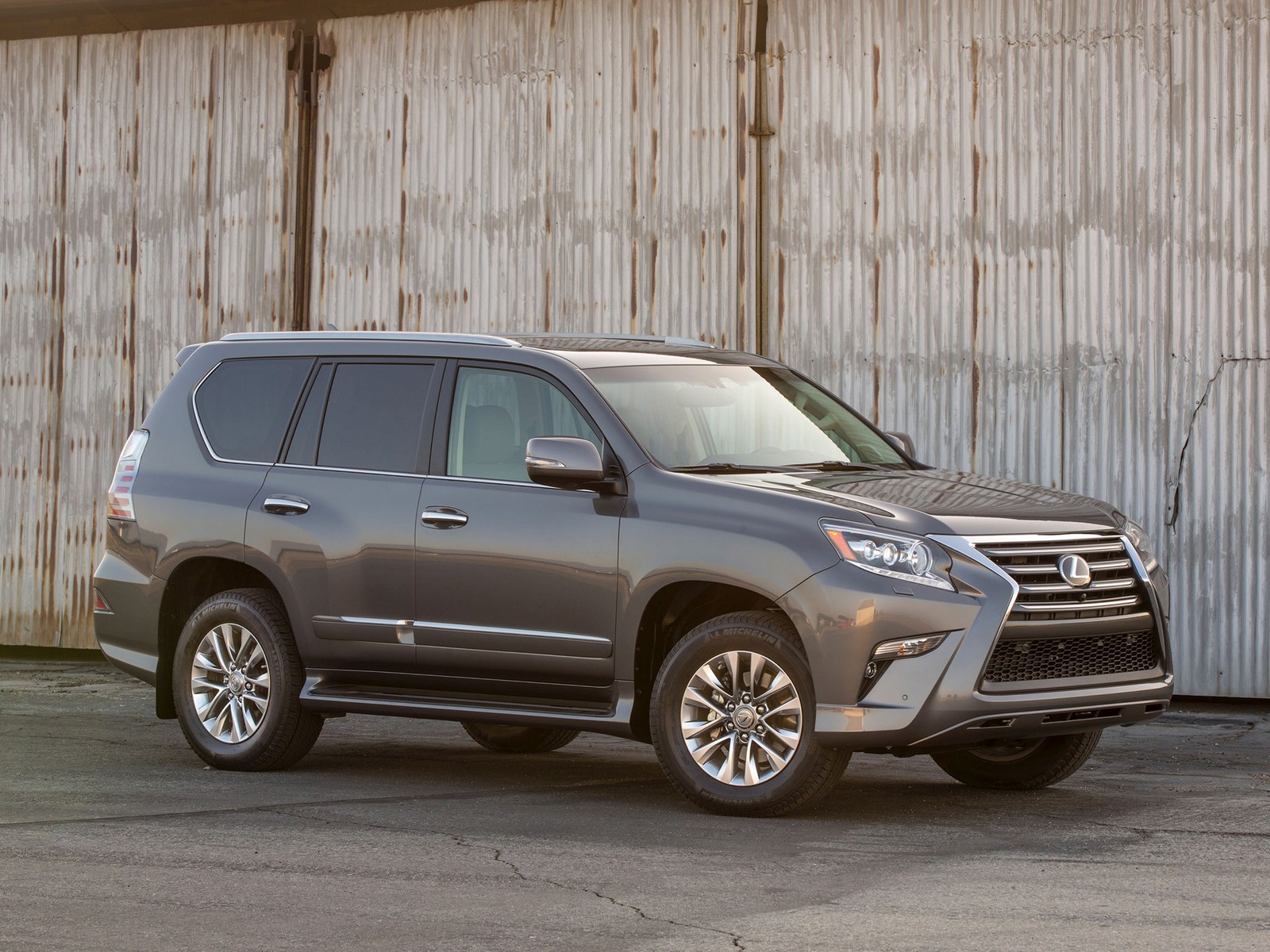 Фото Lexus GX второе поколение рестайлинг Внедорожник