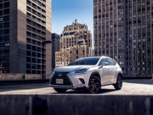 Фотография Lexus NX Внедорожник