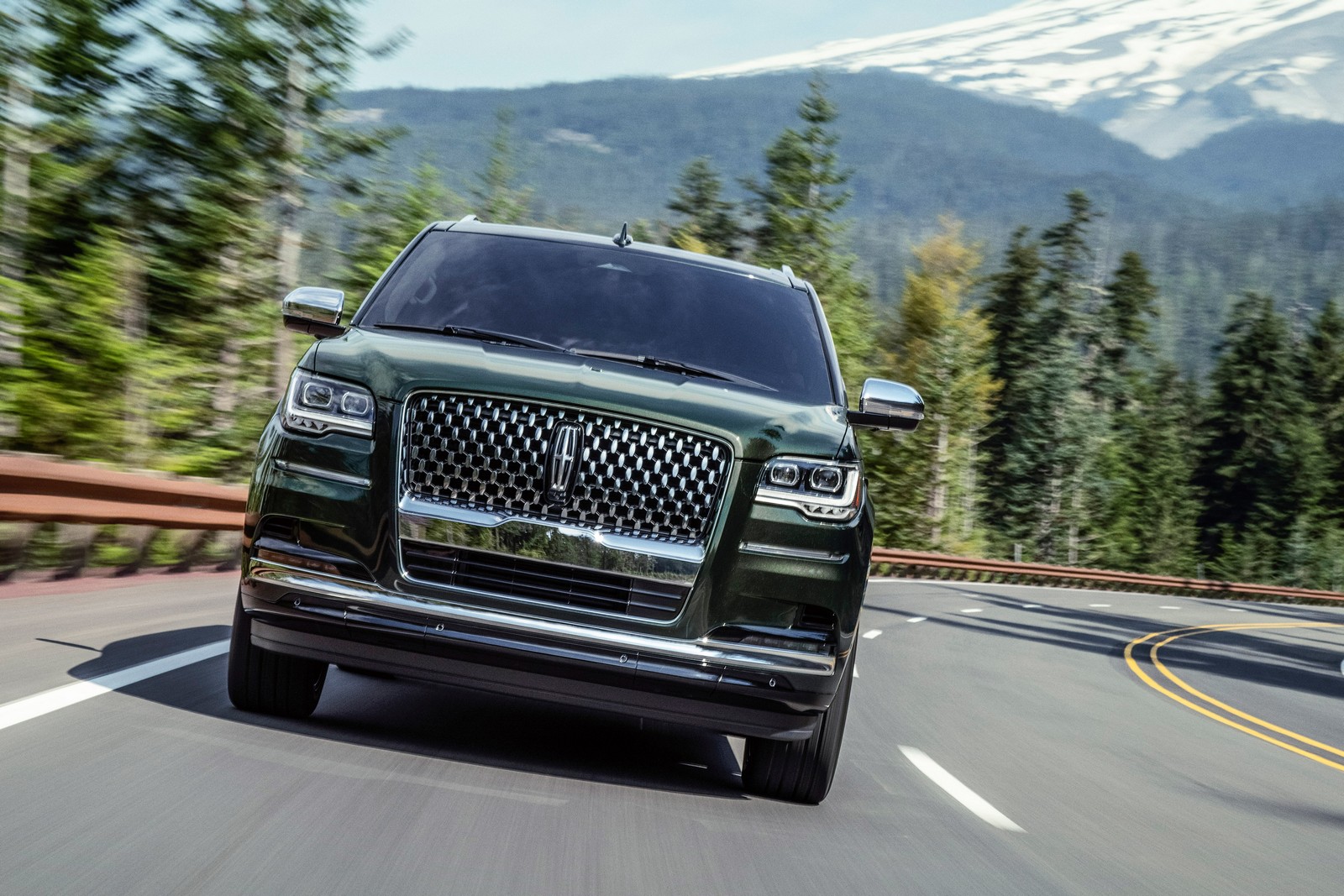 Фото Lincoln Navigator четвертое поколение рестайлинг Внедорожник