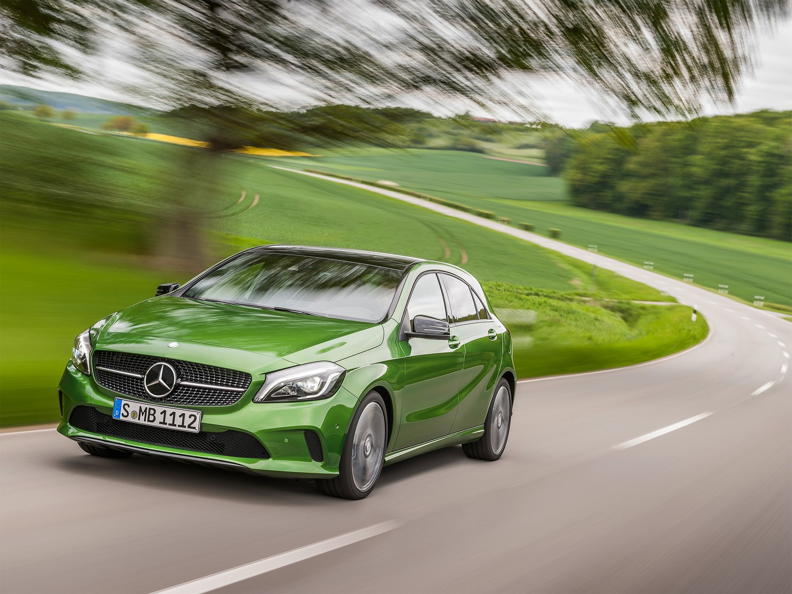 Фото Mercedes-Benz A-Класс W176 рестайлинг 5-дв.
