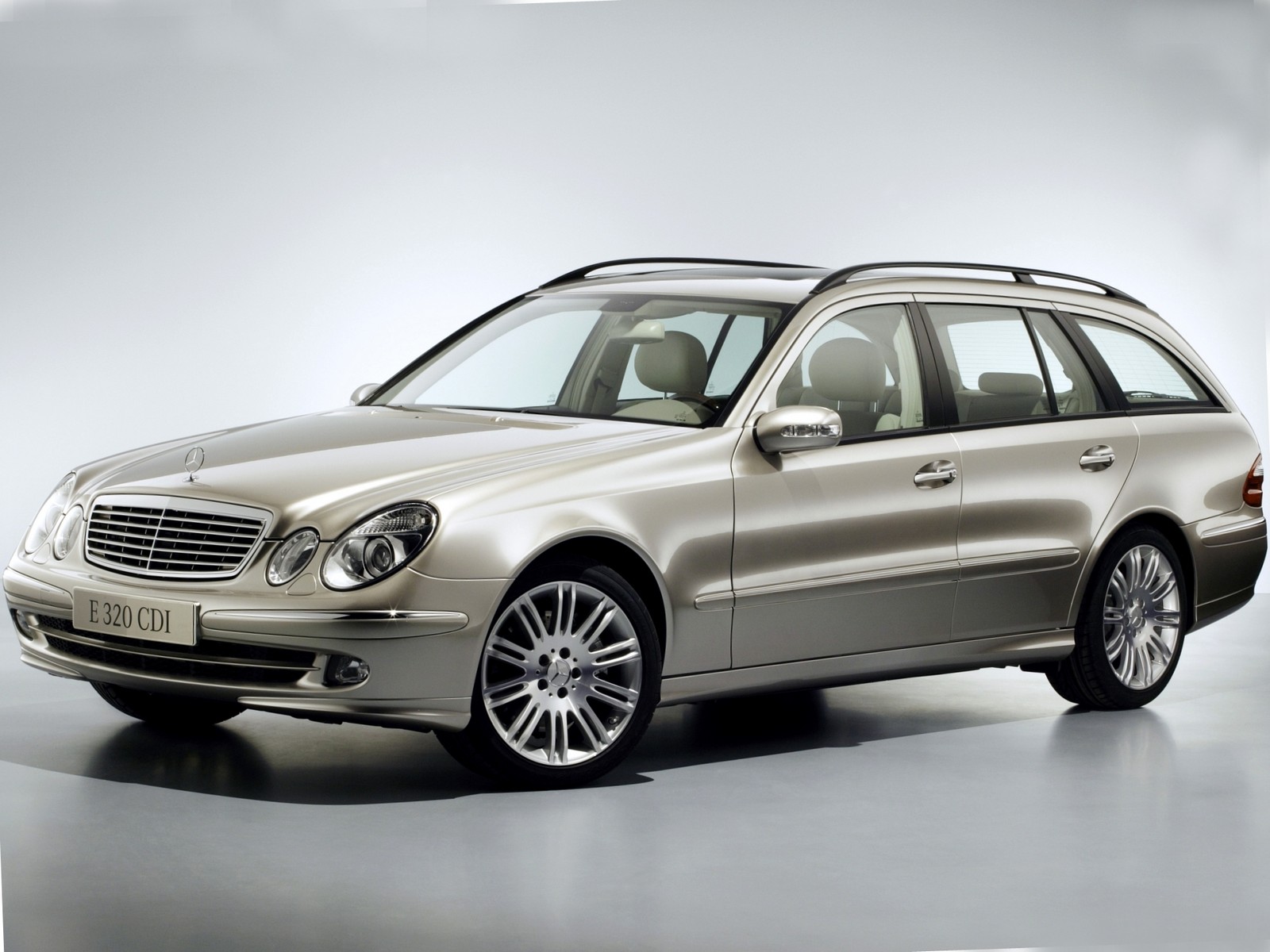 Фото Mercedes-Benz E-Класс W211/S211 универсал