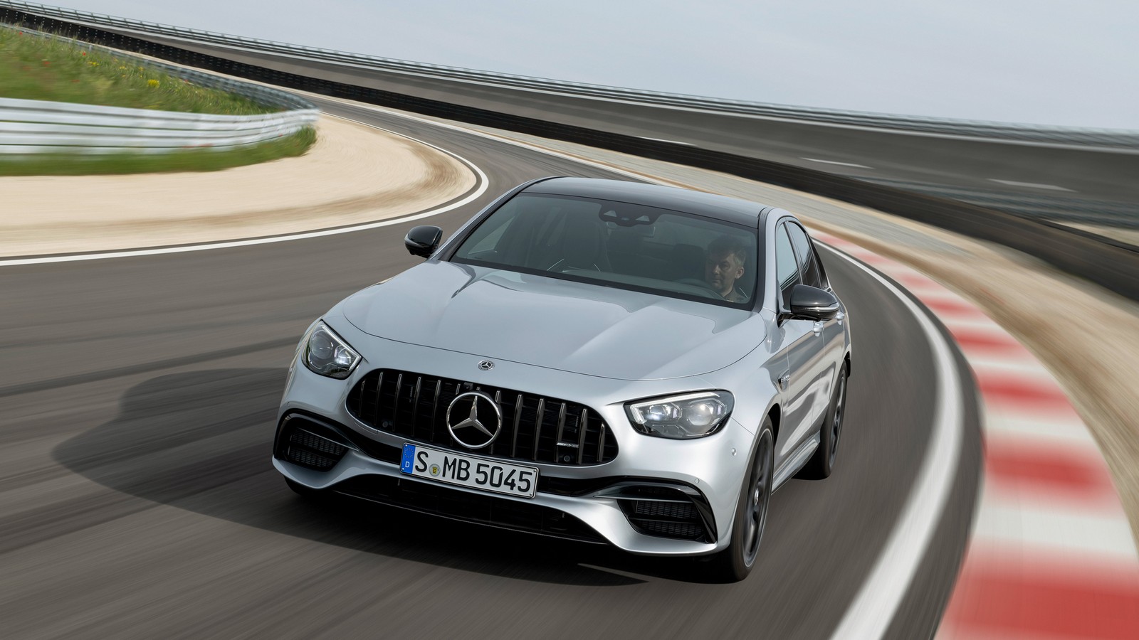 Фото Mercedes-Benz E-Класс AMG W213/S213/C238/A238 рестайлинг седан