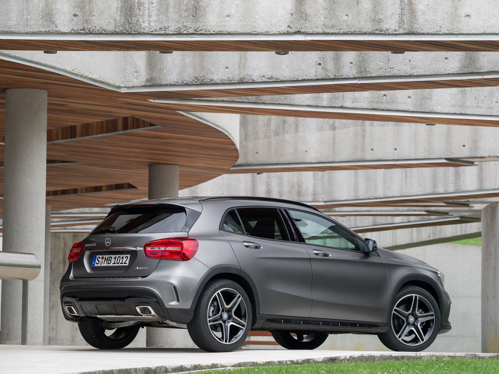 Фото Mercedes-Benz GLA-Класс десятое156 Внедорожник