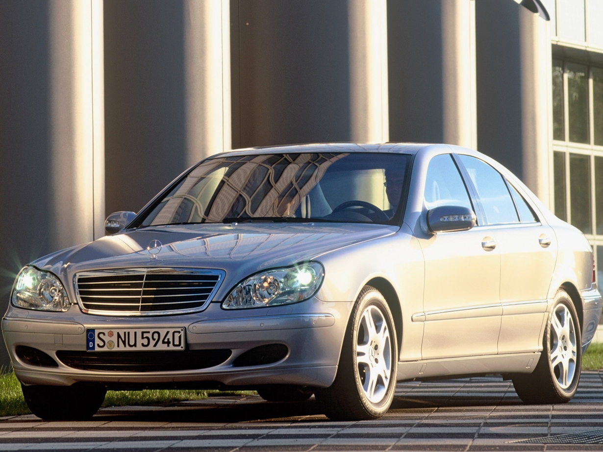 Фото Mercedes-Benz S-Класс W220 рестайлинг Седан