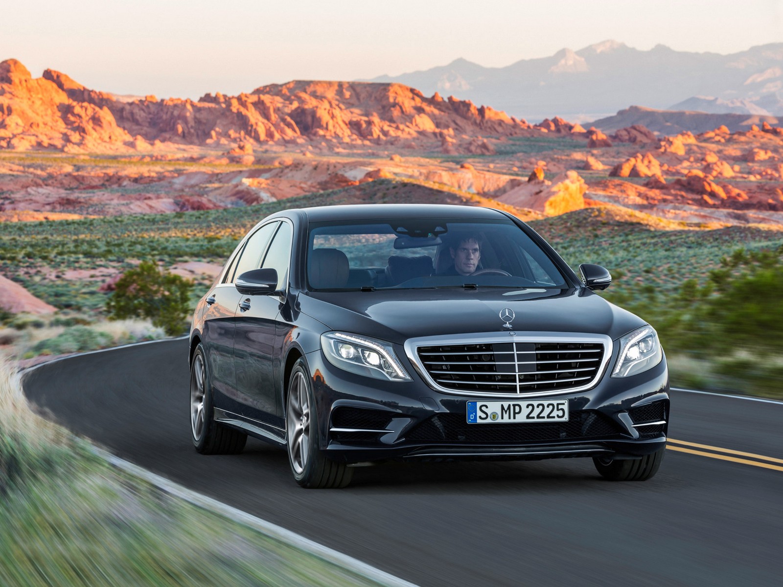 Фото Mercedes-Benz S-Класс W222 Седан