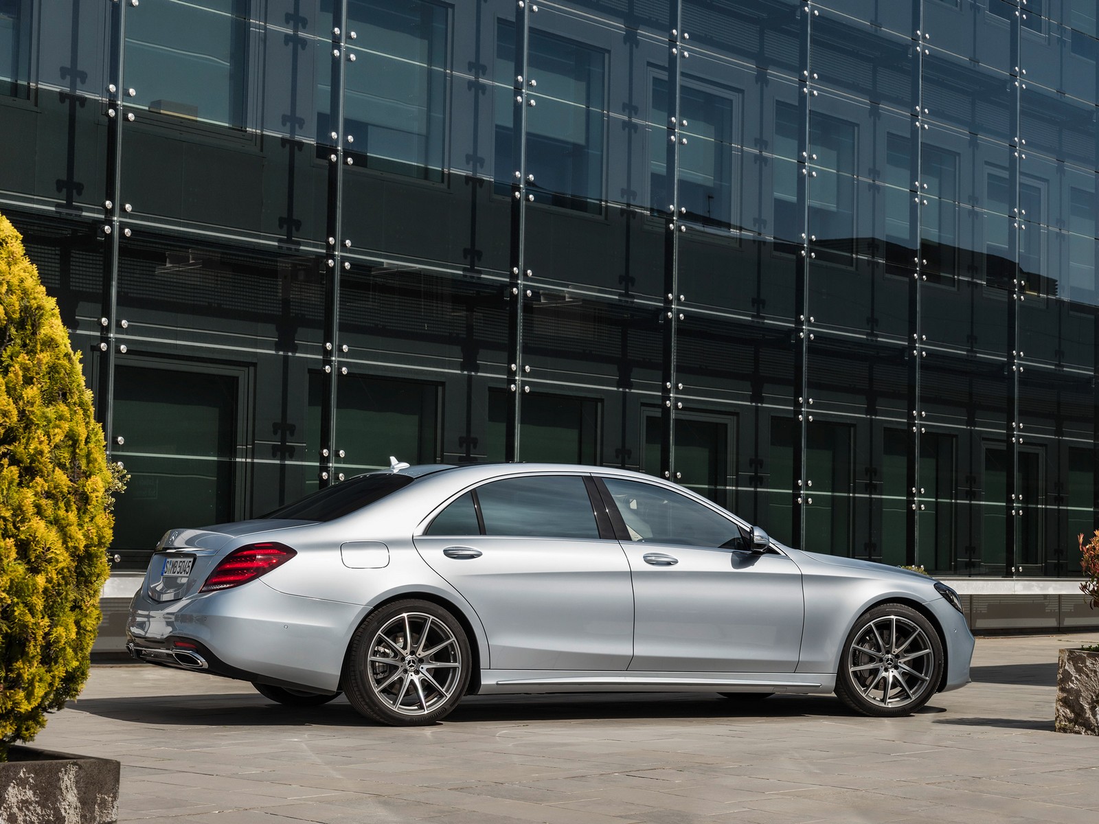 Фото Mercedes-Benz S-Класс W222 рестайлинг Седан