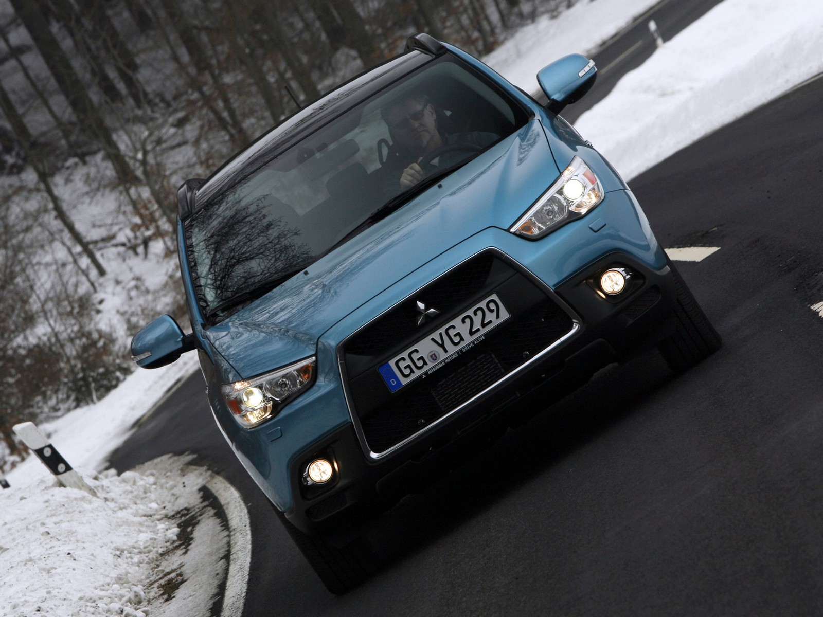 Фото Mitsubishi ASX первое поколение Внедорожник