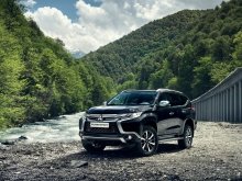 Фотография Mitsubishi Pajero Sport Внедорожник