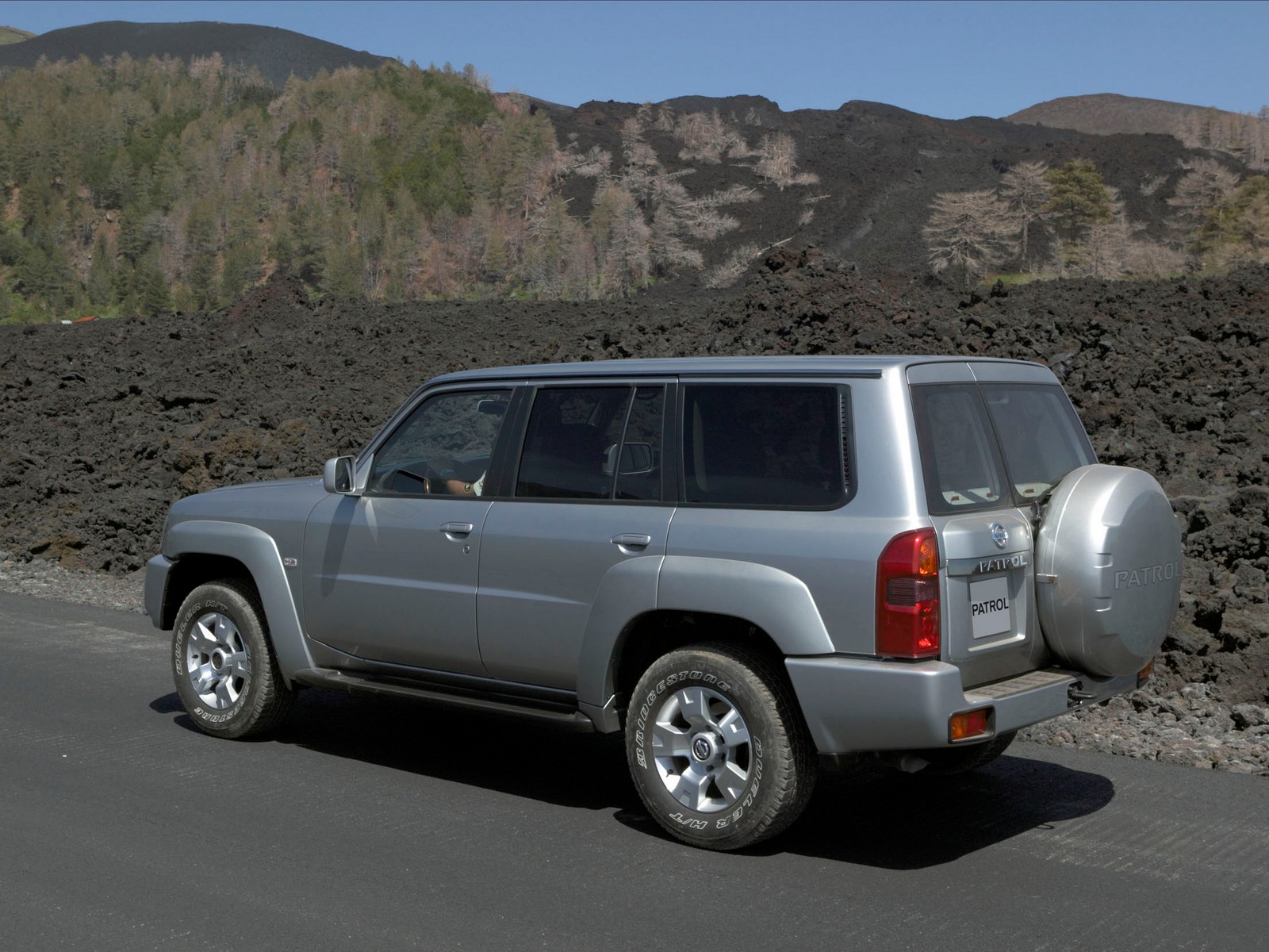 Фото Nissan Patrol Y61 Внедорожник