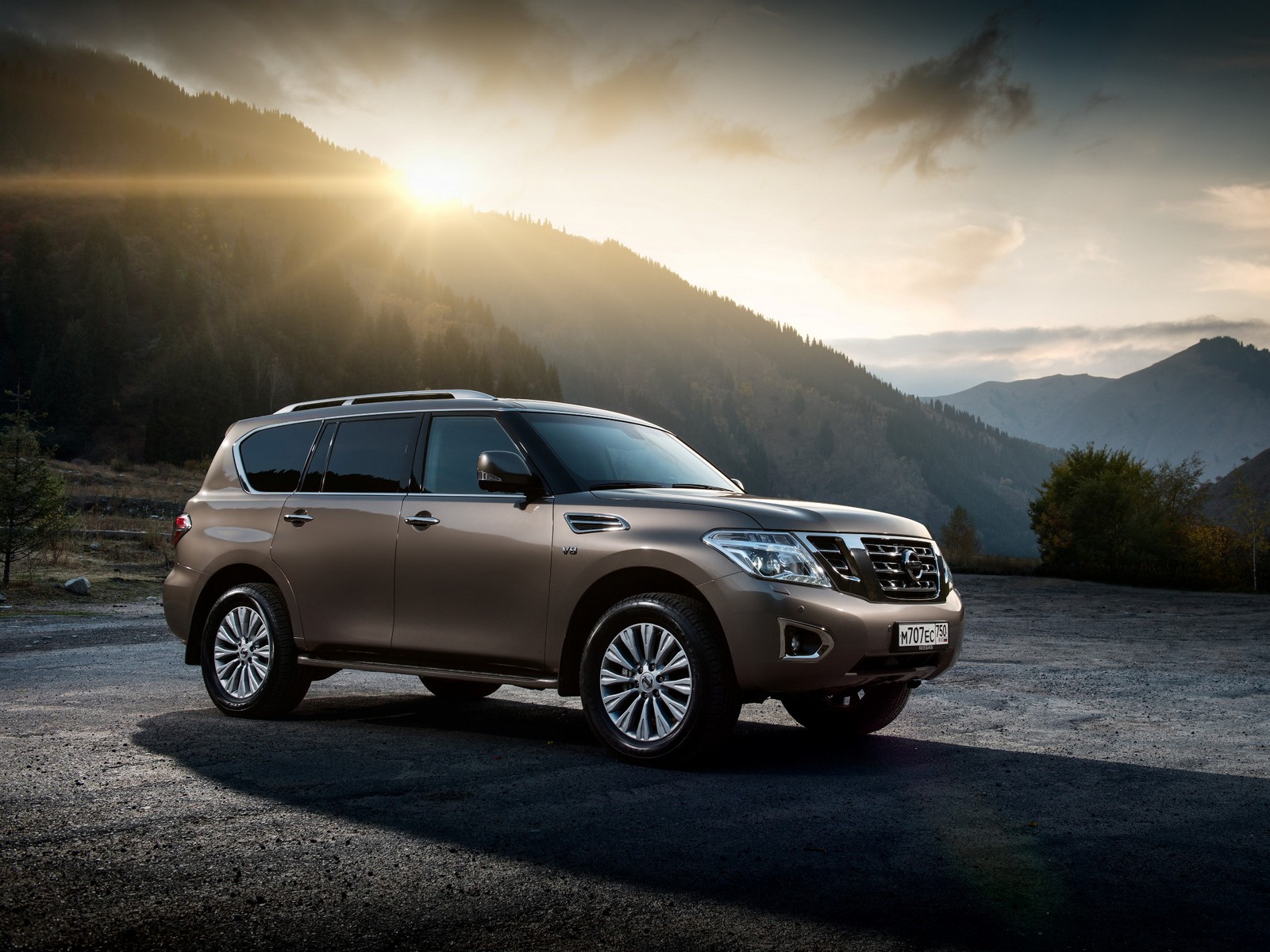 Фото Nissan Patrol Y62 рестайлинг Внедорожник