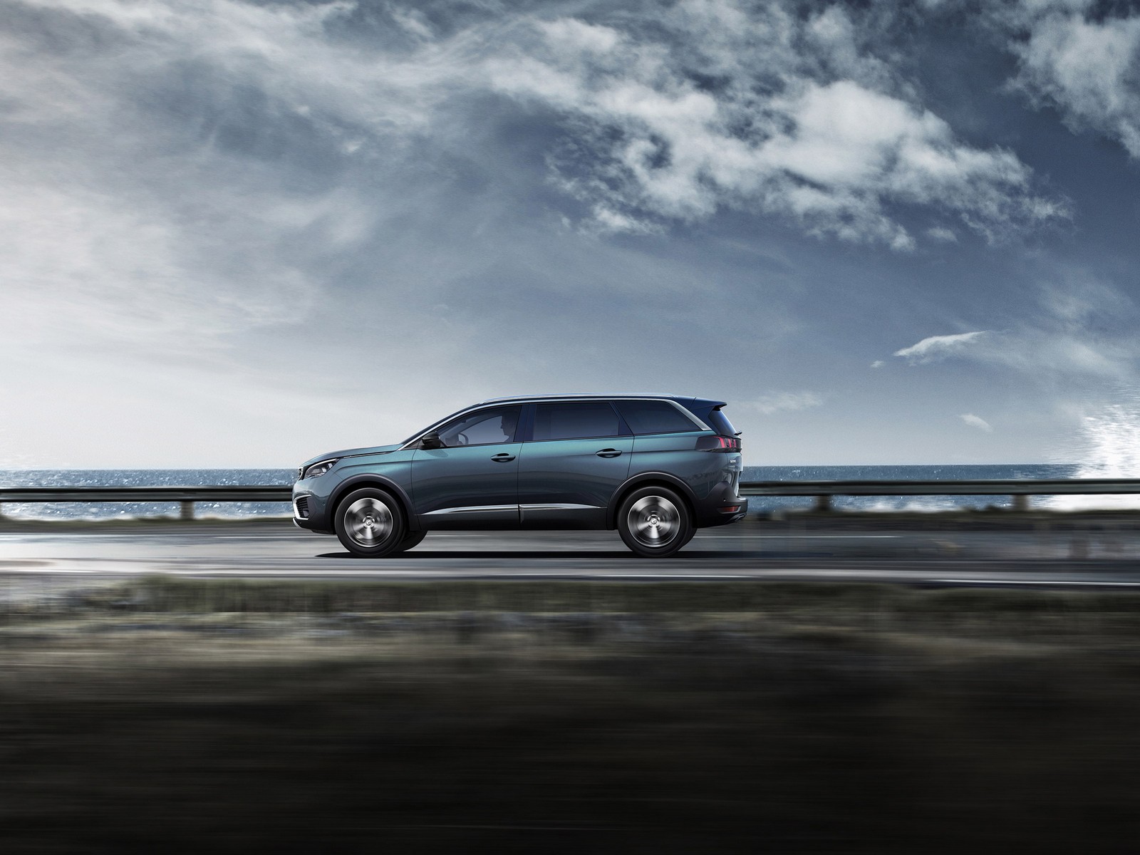 Фото Peugeot 5008 второе поколение Внедорожник