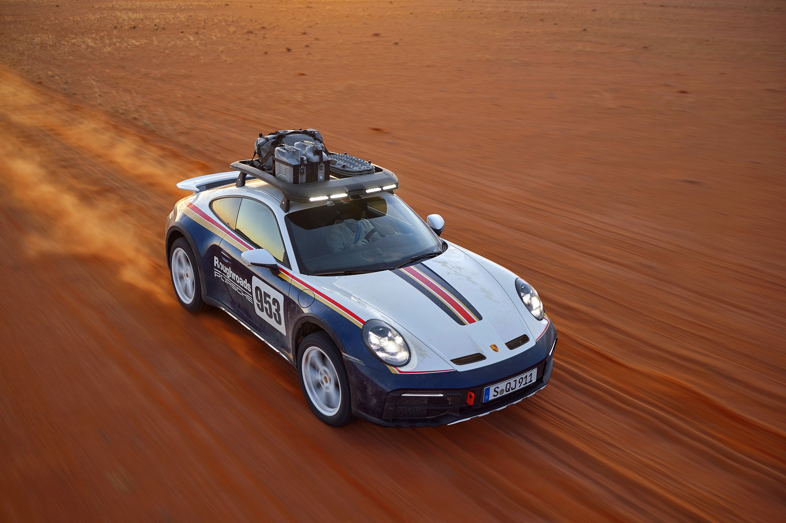 Фото Porsche 911 Dakar 992 Купе