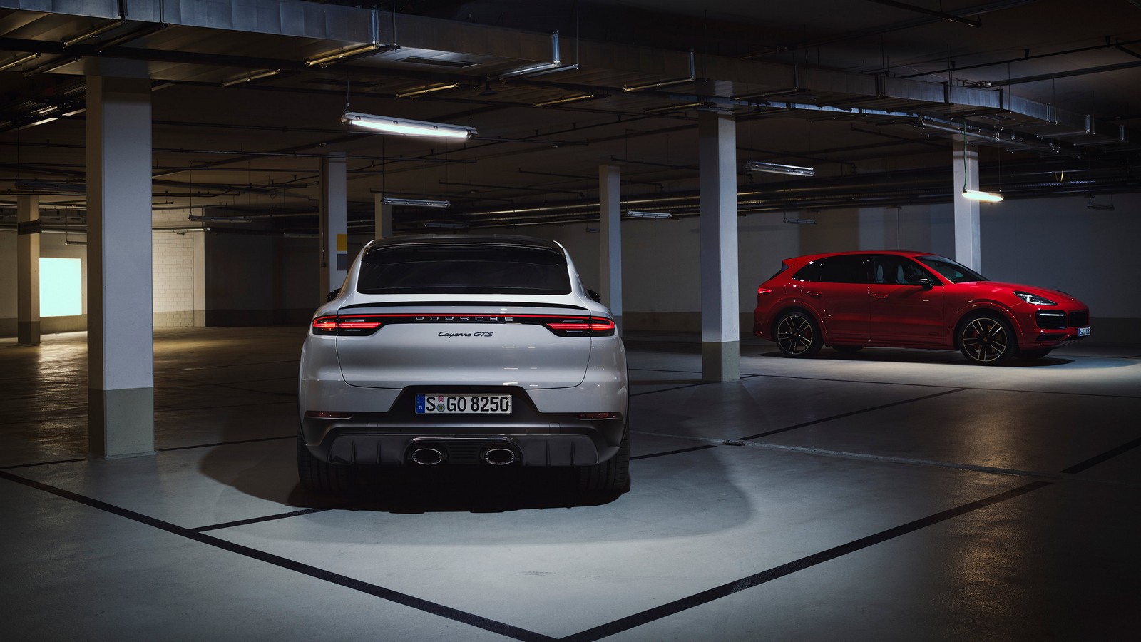 Фото Porsche Cayenne Coupe третье поколение GTS