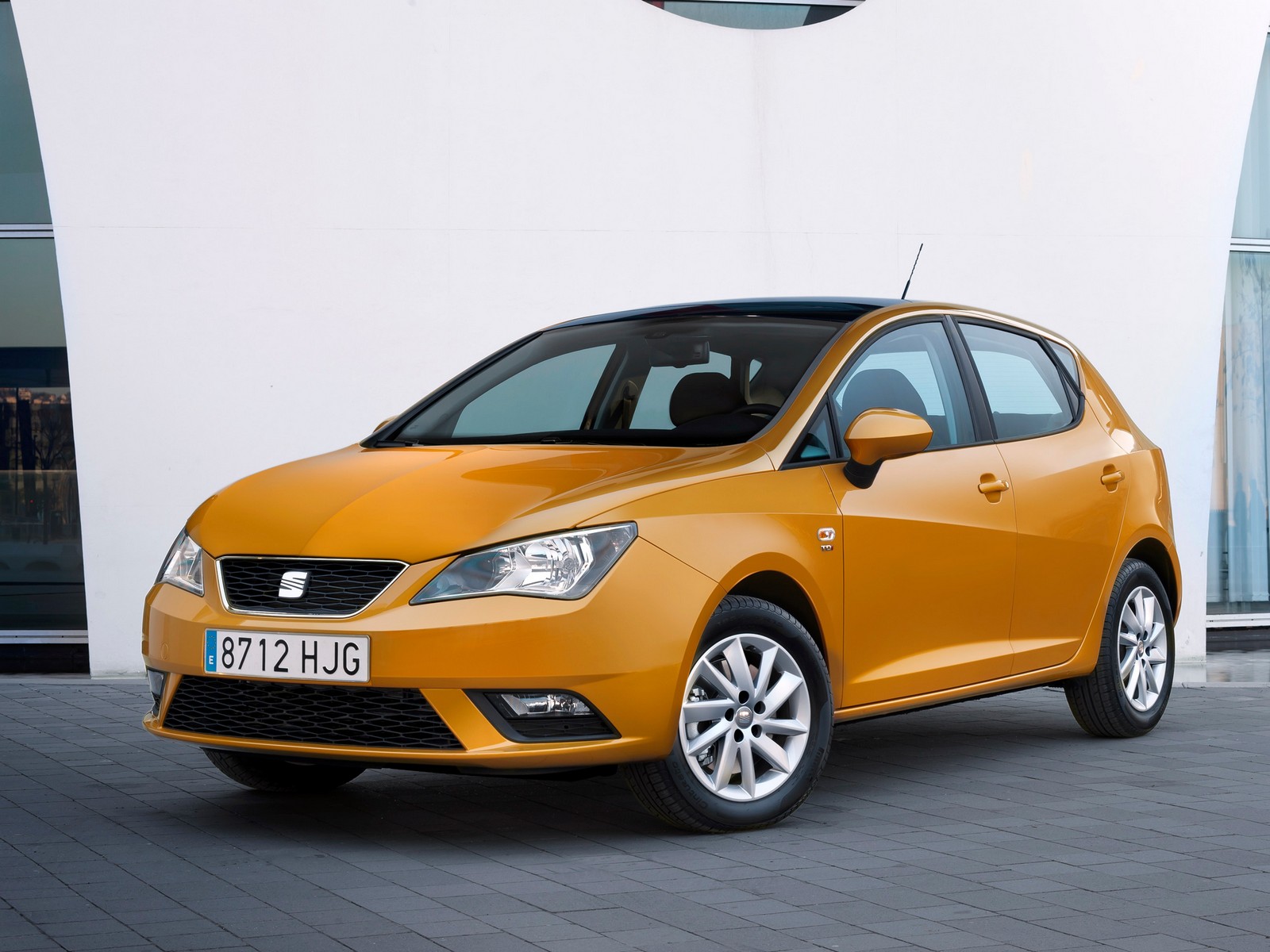 Фото SEAT Ibiza четвертое поколение рестайлинг Хэтчбек