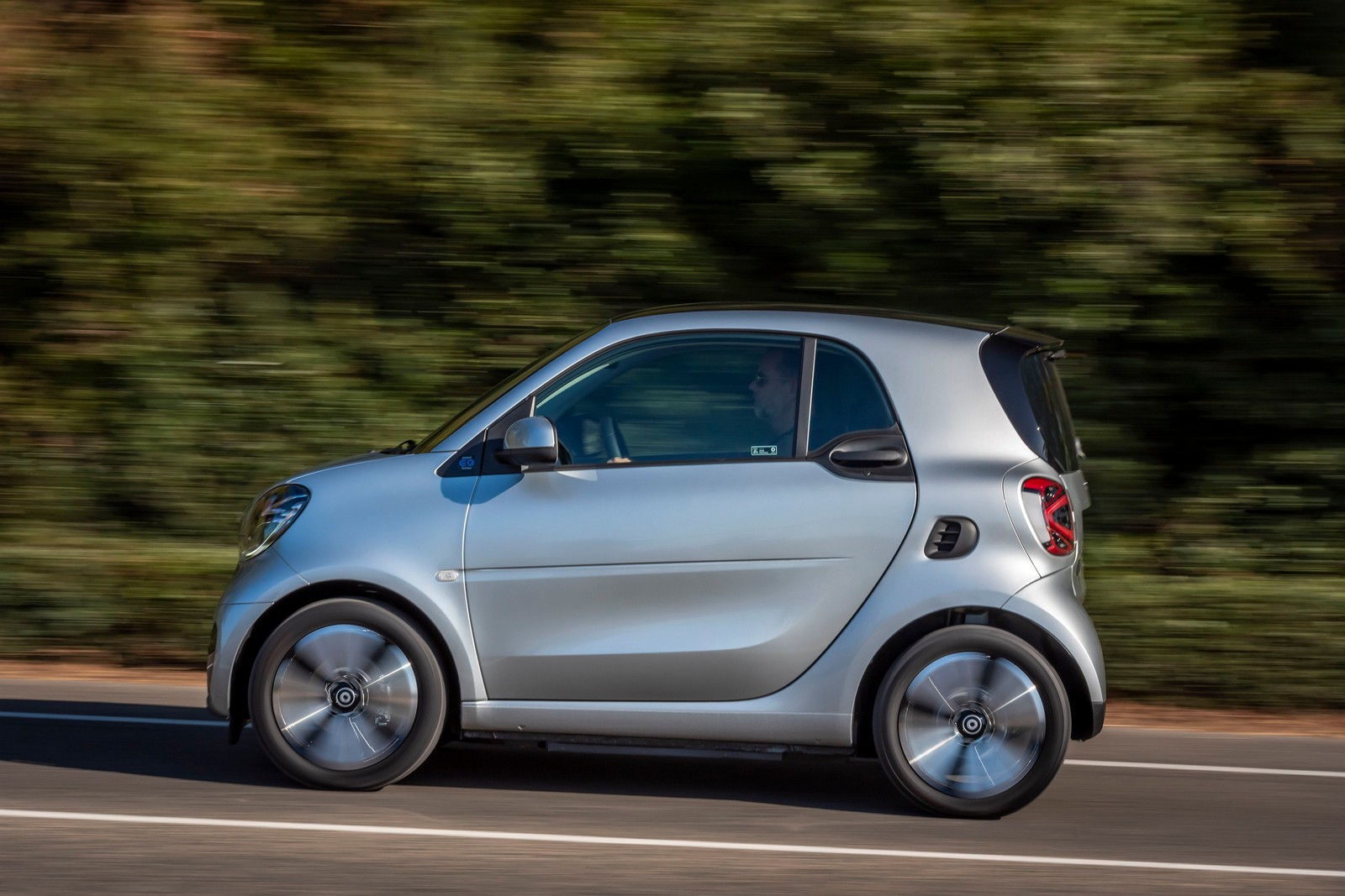 Фото Smart Fortwo третье поколение рестайлинг EQ