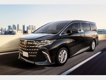 Фотография Toyota Alphard Минивэн