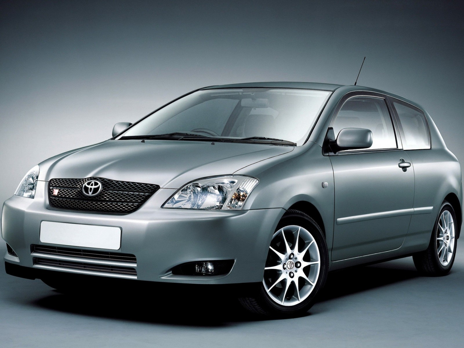 Фото Toyota Corolla девятое поколение хэтчбек 3-дв.