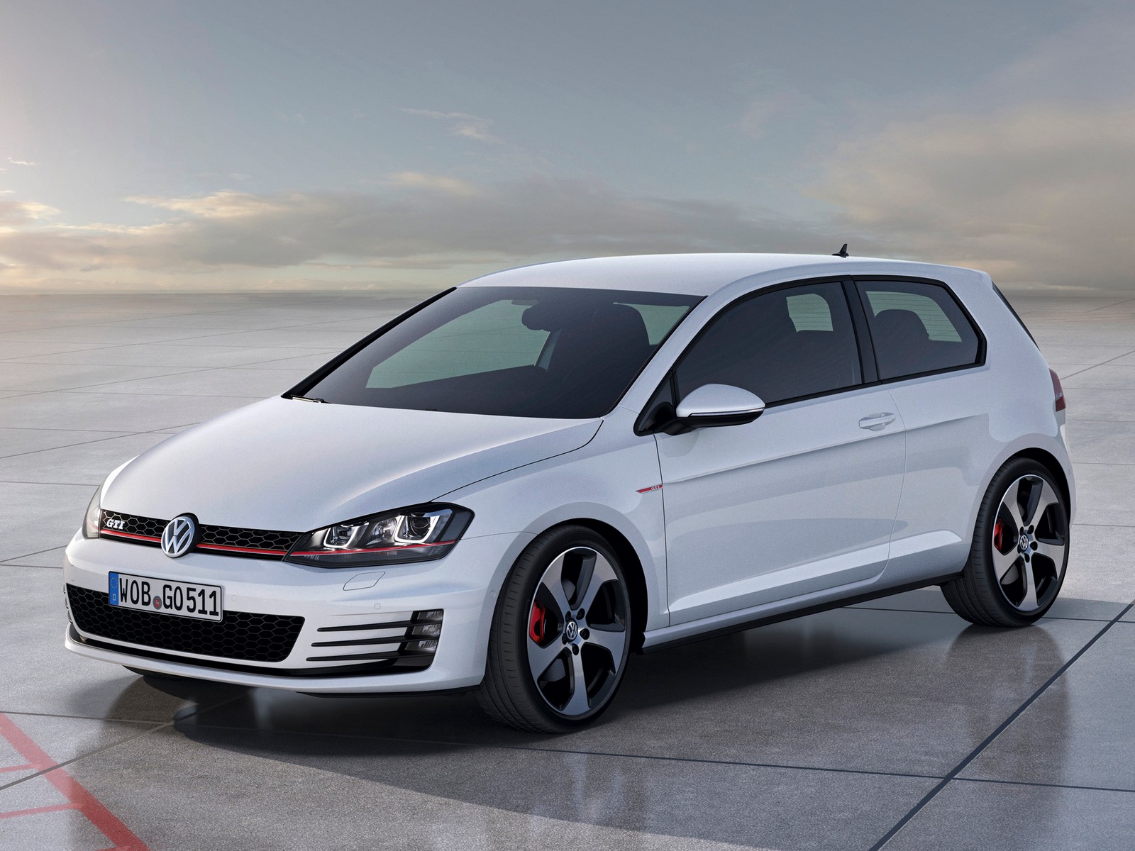 Фото Volkswagen Golf GTI седьмое поколение 3-дв.