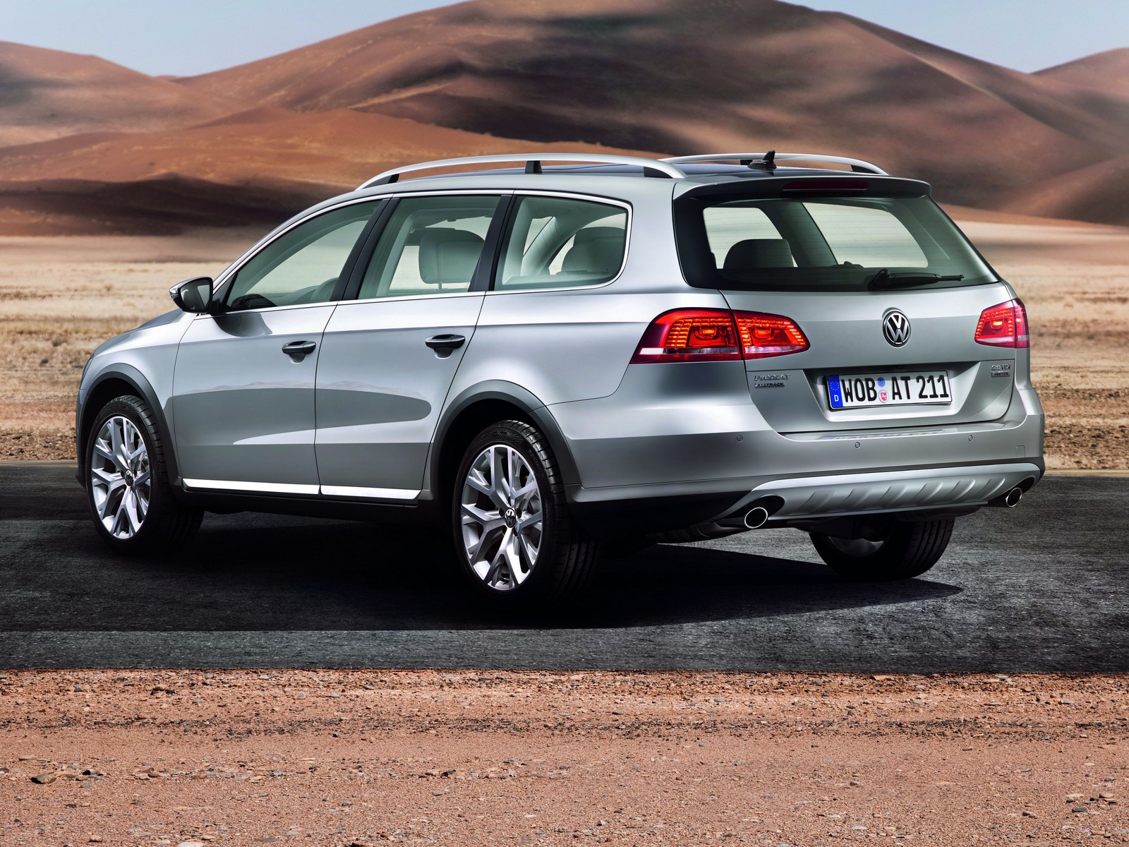 Фото Volkswagen Passat B7 Alltrack