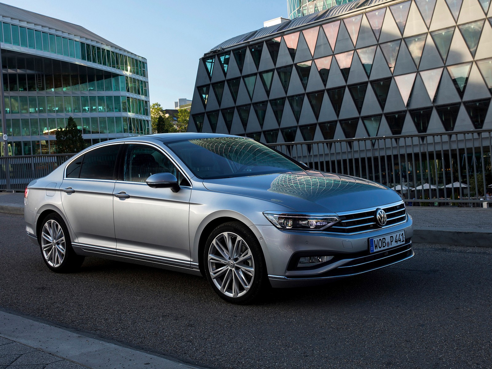 Фото Volkswagen Passat B8 рестайлинг седан