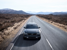 Фотография Volvo V90 Cross Country Универсал